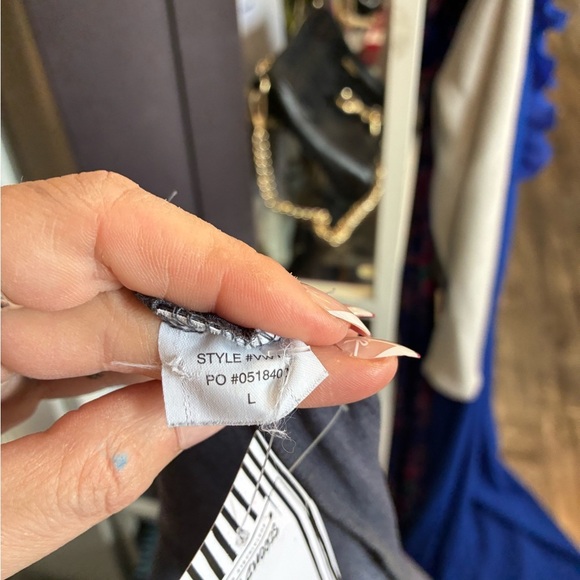 Vuori Daydream Crew top size L - Picture 5 of 5